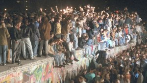 1989 Fall of the Berlin Wall